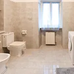 5 Bedroom Beautiful In