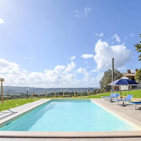 Сasa de vacaciones 5 Bedroom Beautiful In