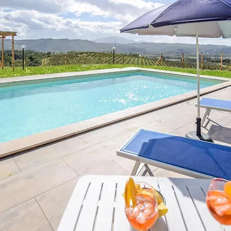 5 Bedroom Beautiful In Prázdninový dům Giove