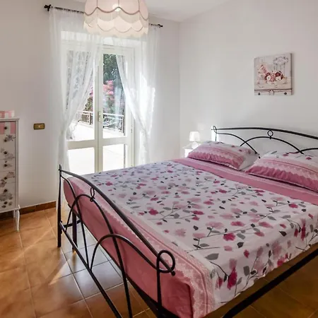Gorgeous In Holiday home *